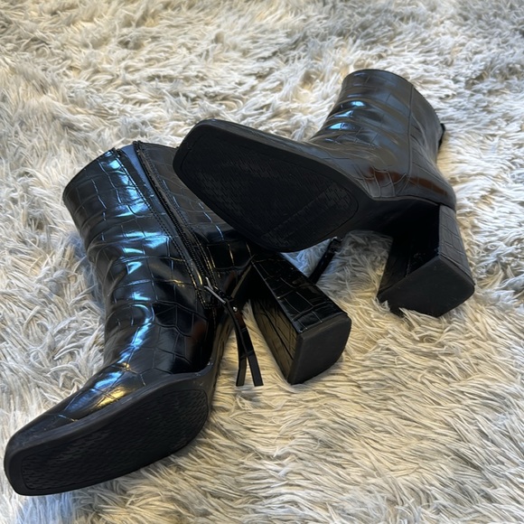 Sam Edelman Circus NY boot worn three times - Picture 2 of 3